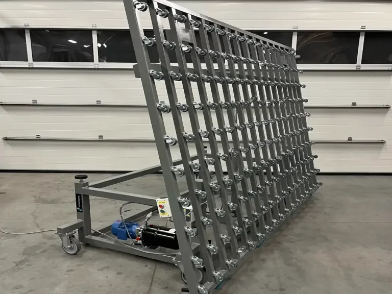 ChorvatskoManinuplacniStoly2