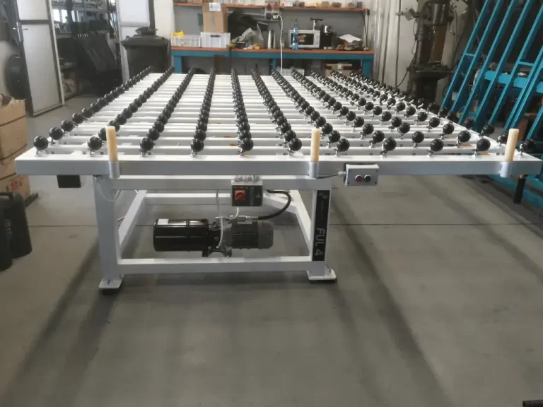 MANIPULAČNÍ STŮL NA LEPENÍ SKEL-Webp-optimized-1